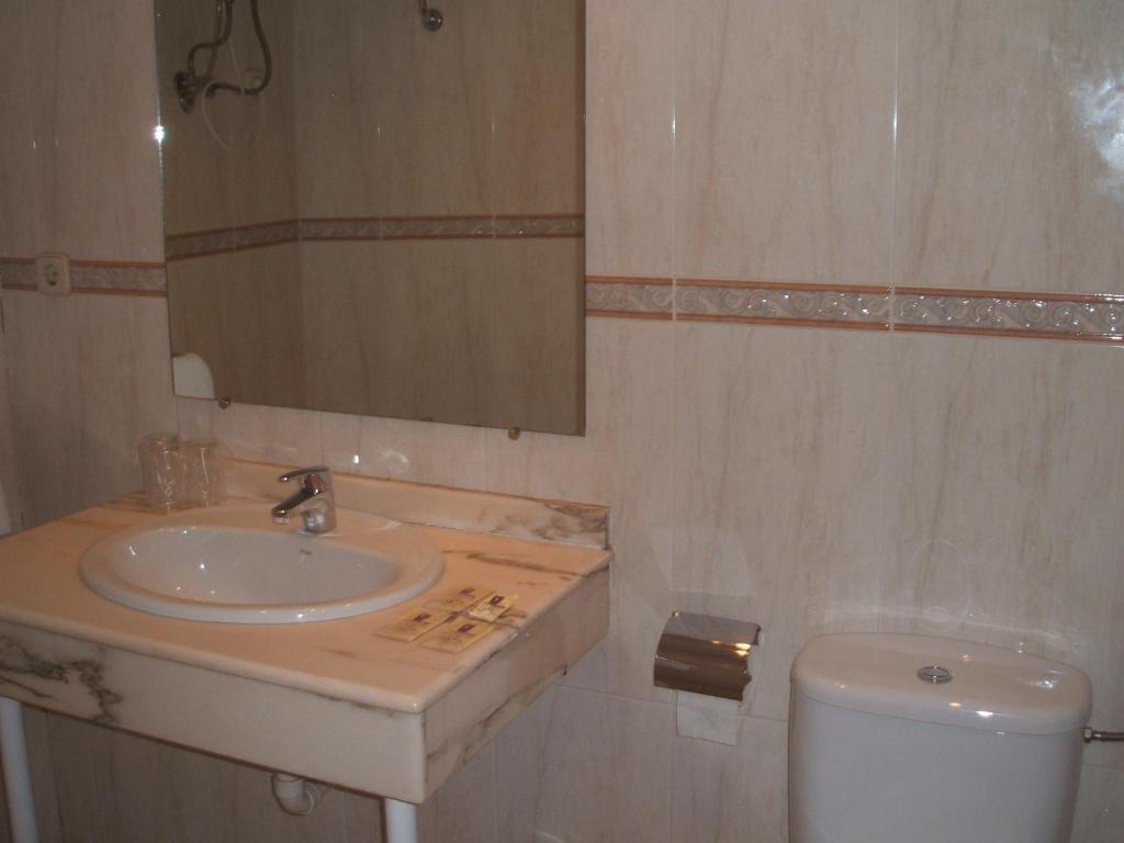Hostal Centro Toledo Room photo