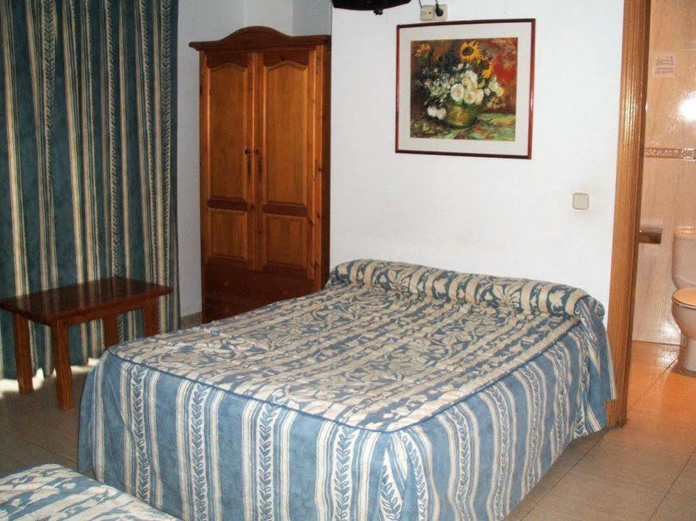 Hostal Centro Toledo Exterior photo